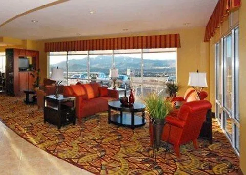 Comfort Hotel 3*